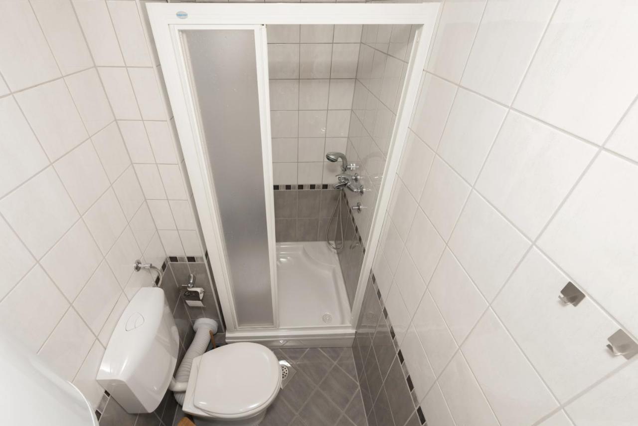 Deluxe 3 Bedroom Apartment With Sea View Baška Voda エクステリア 写真
