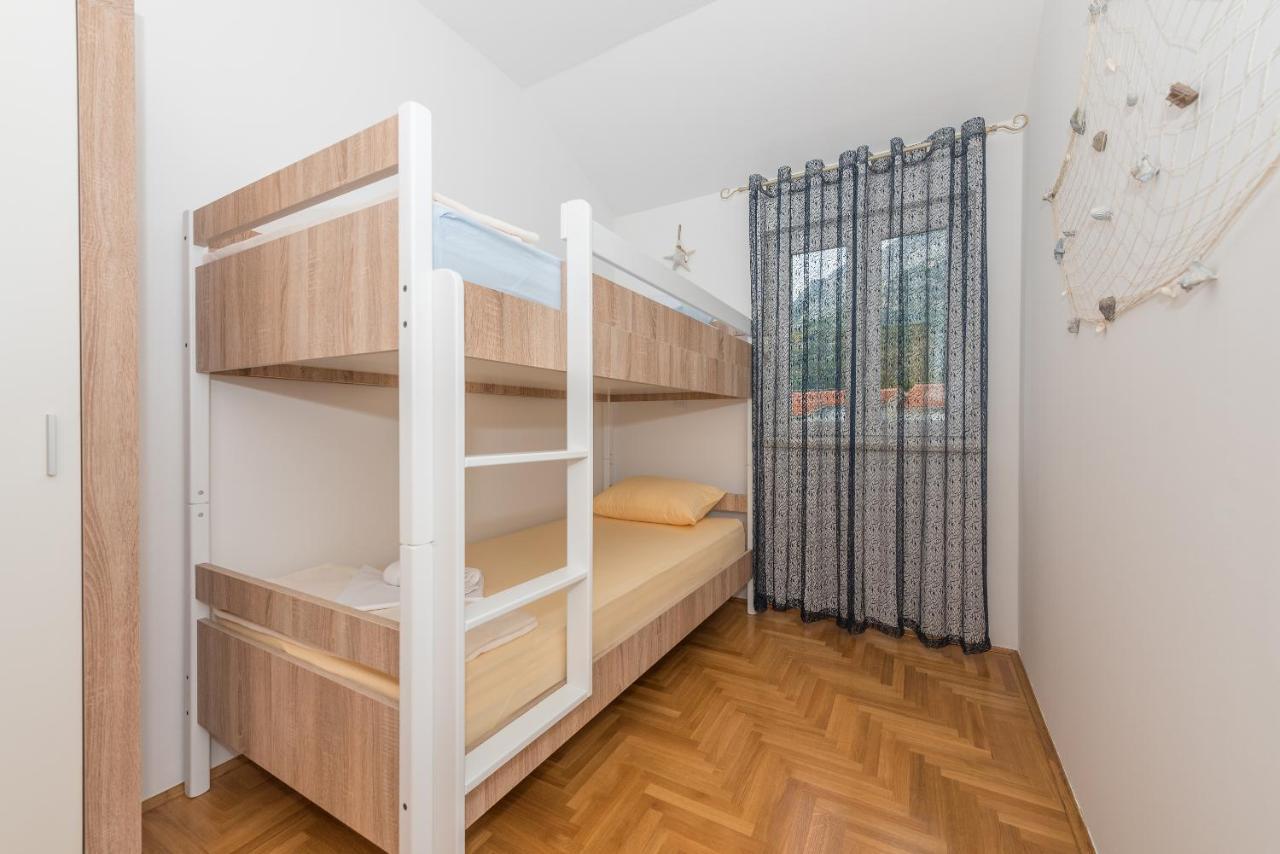 Deluxe 3 Bedroom Apartment With Sea View Baška Voda エクステリア 写真