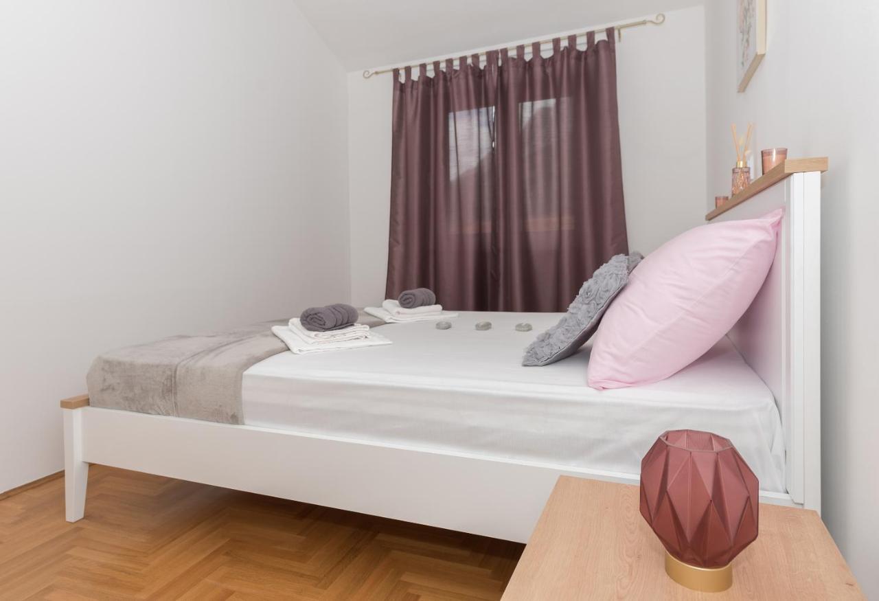 Deluxe 3 Bedroom Apartment With Sea View Baška Voda エクステリア 写真
