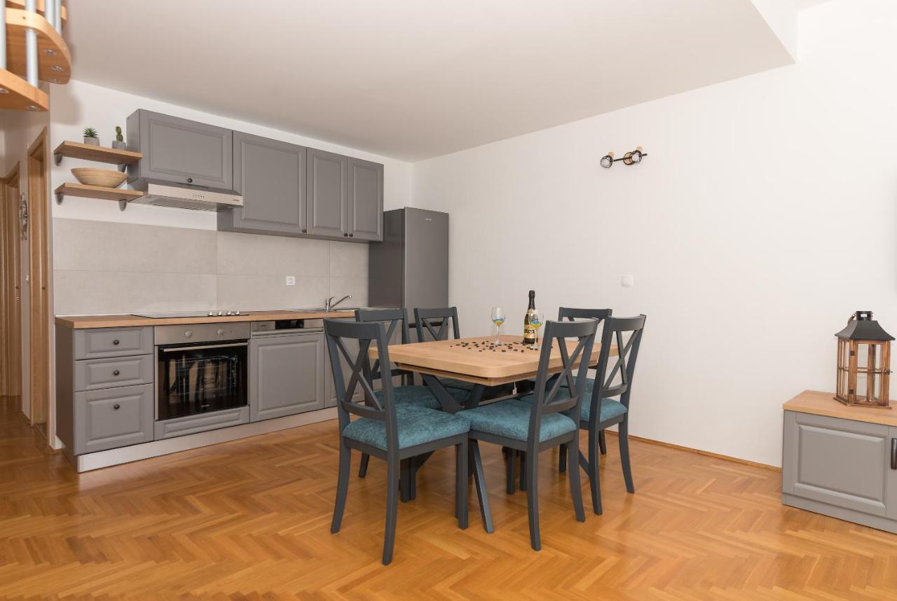 Deluxe 3 Bedroom Apartment With Sea View Baška Voda エクステリア 写真