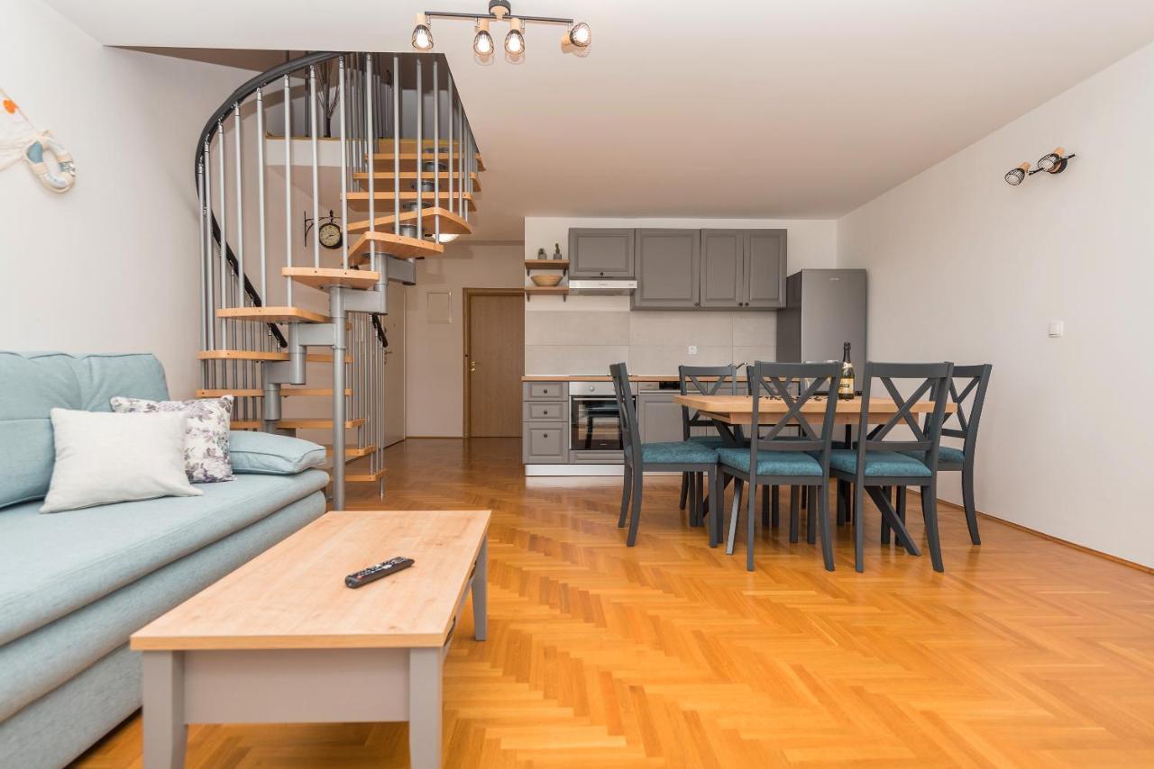 Deluxe 3 Bedroom Apartment With Sea View Baška Voda エクステリア 写真