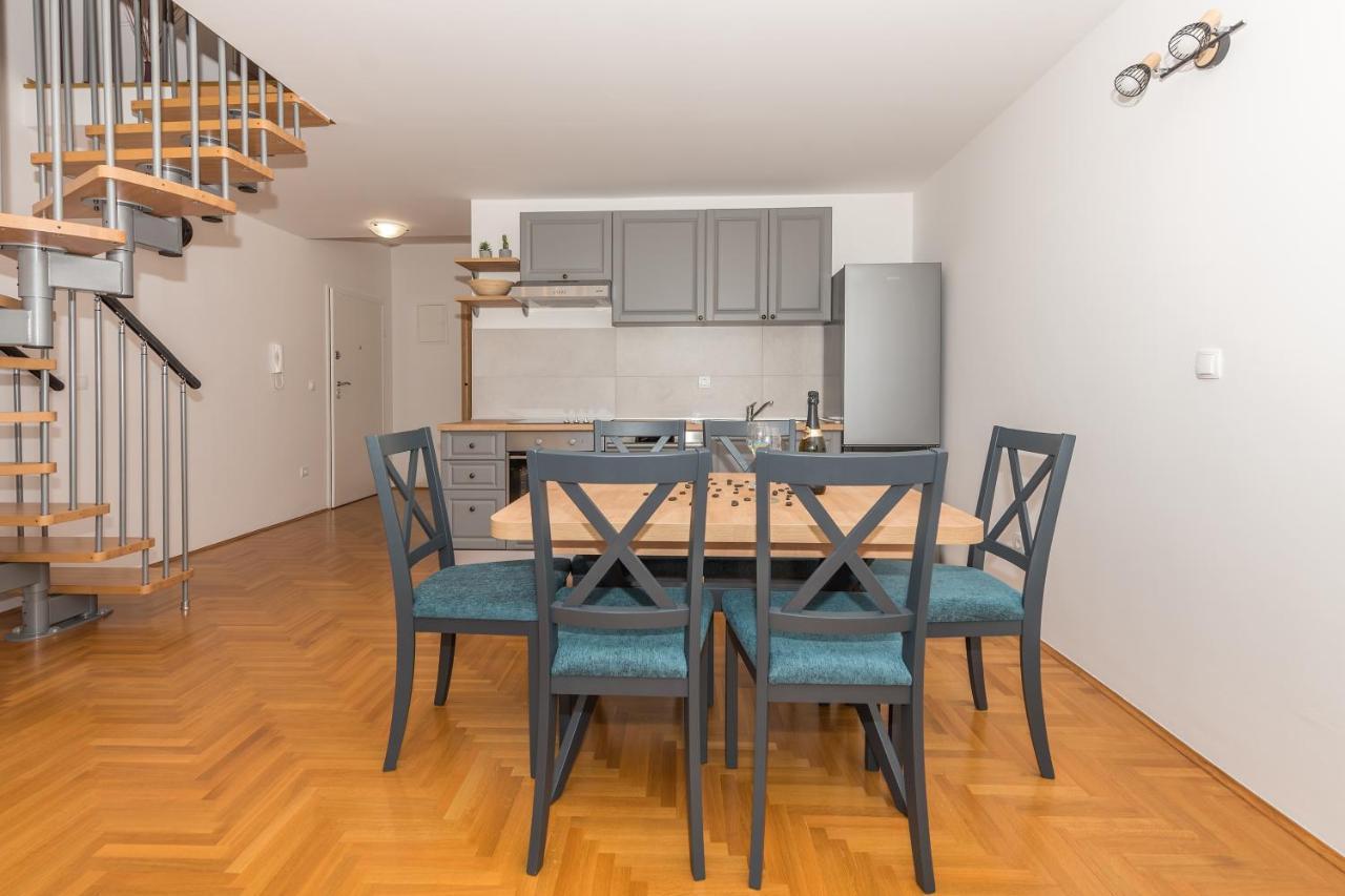 Deluxe 3 Bedroom Apartment With Sea View Baška Voda エクステリア 写真