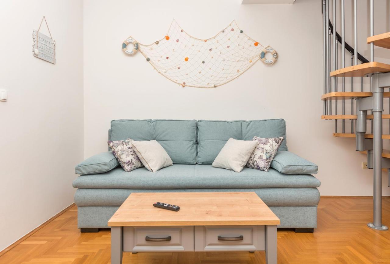 Deluxe 3 Bedroom Apartment With Sea View Baška Voda エクステリア 写真